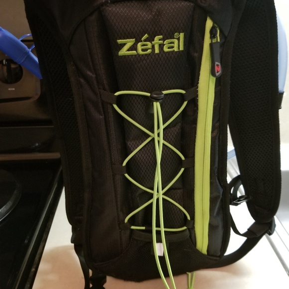 Water backpack - Picture 3 of 4